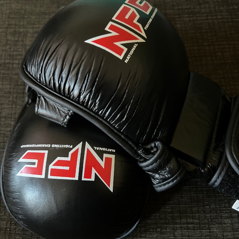 NFC Black Boxing Gloves